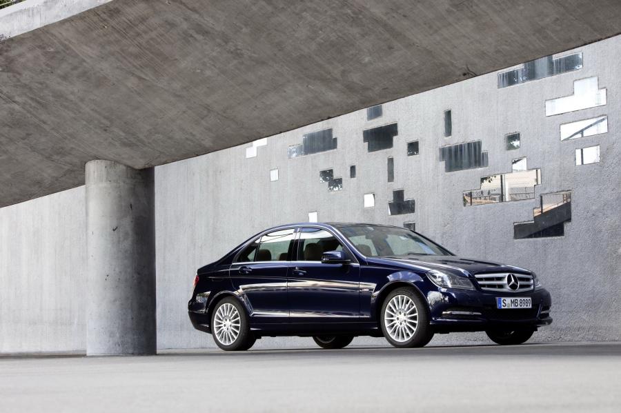  Mercedes-Benz C-Class 2011 года  (фото 14 из 23)